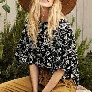 Anthropologie Floral Black and White Women's Top Size Medium